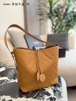 CHANEL 26C HOBO SIZE : 32 X12X 31 CM - Image 10