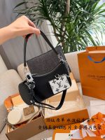 LOUIS VUITTON lv Marelle BAG SIZE : 21CM - Image 5