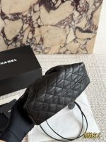 CHANEL lambskin leather small bag - Image 5
