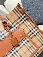 Burberry tote bag size :  25cm / 40cm - Image 7