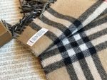 Burberry scarf size : 50*210cm - Image 6