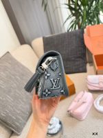 LOUIS VUITTON lv Nano Diane SIZE :  20×9×15cm - Image 6