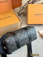 LOUIS VUITTON lv KEEPALL MAN BAG SIZE : 27 X 16cm - Image 6
