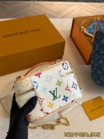 LOUIS VUITTON lv VANITY MURAKAMI WHITE SIZE : 14 X10 cm - Image 7
