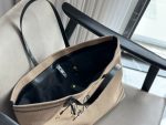 Loro piana tote bag size : 39 X 28CM  /  27 X 26CM - Image 7