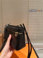 Loro Piana Extra Pocket size :  19cm - Image 8
