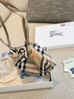 Burberry crossbody bag - Image 5