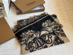 Burberry scarf size : 50*210cm - Image 7