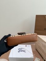 Burberry  shoulder bag size : 20x10 cm - Image 7