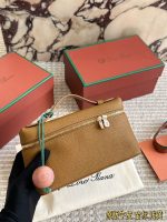 Loro Piana Extra Pocket size :  19cm - Image 9