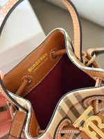 Burberry bucket bag size :  16*18cm - Image 8