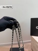 chanel 26s LP vanity handle bag size： 19*12 cm - Image 7
