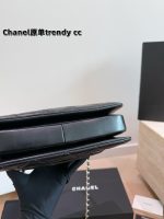 chanel  Trendy  handle bag size :  25x18 cm - Image 8