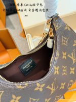 LOUIS VUITTON lv Catchy BAG SIZE : 26 CM - Image 8