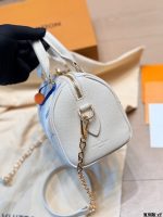 LOUIS VUITTON lv SPEEDY20 BLUE - Image 8