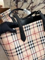 Burberry tote double side bag size : 35cm - Image 6