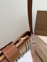 Burberry  shoulder bag size : 20x10 cm - Image 8