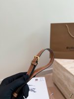 Burberry crossbody bag size : 20*13 - Image 9