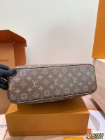 LOUIS VUITTON lv LINEUP BAG SIZE :35*25cm - Image 9