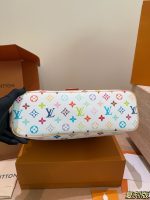 LOUIS VUITTON lv LINEUP WHITE MURAKAMI SIZE :35*25cm - Image 8