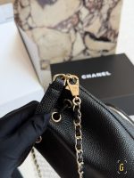 CHANEL MINI BUCKET SIZE : 13 X 15cm - Image 9