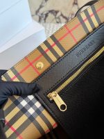 Burberry tote bag size : 25x35x23cm - Image 9