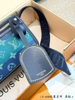 LOUIS VUITTON lv MAN  BAG - Image 8