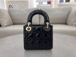 Dior lady dior mini size  17 cm Patent leather