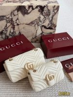 GUCCI marmont bag size : 26*15cm , 22*13cm - Image 2