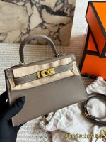 Hermes kelly bag size ：19*12.5cm - Image 4