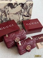 GUCCI marmont bag size : 26*15cm , 22*13cm - Image 5