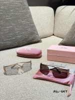 MIUMIU sunglasses