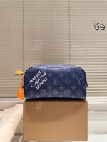 LOUIS VUITTON lv vanity toiletry bag size :  13×12x20cm