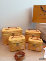 LOUIS VUITTON lv vanity toiletry bag size : 16/24/30 cm