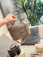 LOUIS VUITTON lv vanity  bag size :19×11.5×6.5cm - Image 3