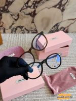 MIUMIU sunglasses - Image 3
