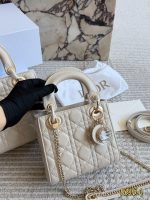 DIOR lady dior  cream white size : 20cm / 17cm - Image 3