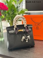  Hermes birkin bag  size : 30 cm