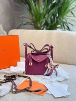 Hermes lindy mini  bag size : 19cm - Image 3