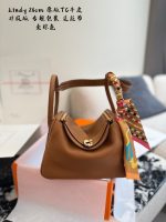 Hermes lindy bag size : 26cm - Image 3