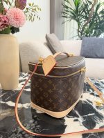 LOUIS VUITTON lv vanity Toiletry  Bag size : 30x20x20cm - Image 3