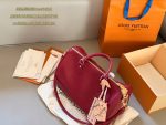 LOUIS VUITTON LV speedy30 cm red leather - Image 2