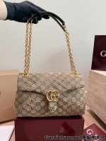 Gucci  Marmont  bag size : 27CM
