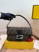 FENDI Baguette  size : 26 cm - Image 5