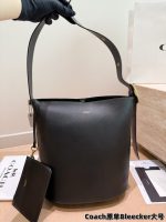 Coach new bag Bleecker28 size : 28*30cm