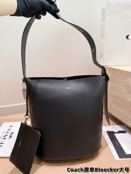 Coach new bag Bleecker28 size : 28*30cm