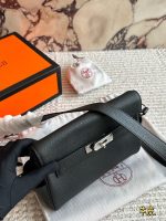Hermes kelly bag size : 24 x 18cm - Image 3