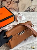 Hermes kelly bag size : 24 x 18cm - Image 3