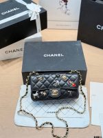 Chanel CF double flap timeless size : 19 x 12cm