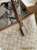 Coach City Tote hobo size : 32.5x29x16cm - Image 3